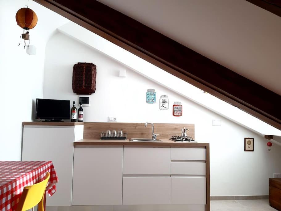 La Mansarda Delle Mongolfiere Apartment *